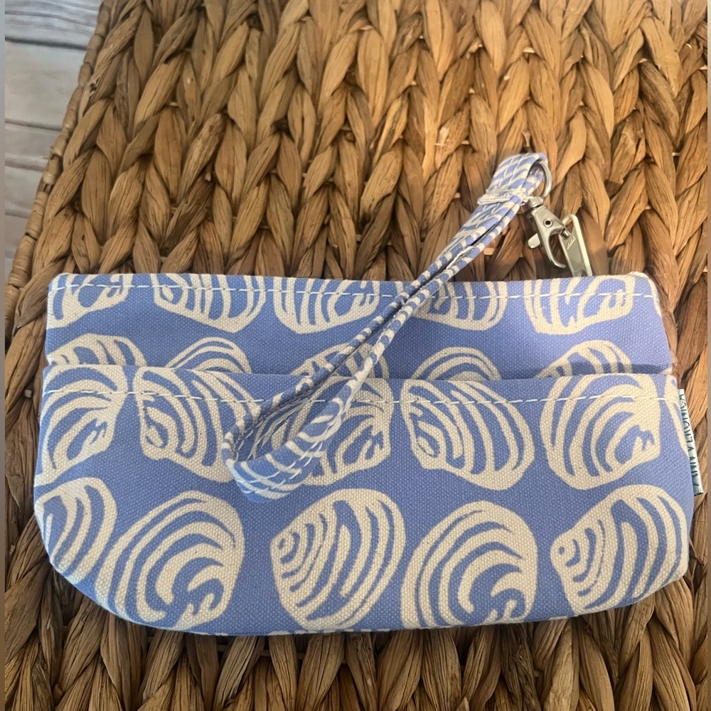 Brand New! Handmade Clam Wristlet